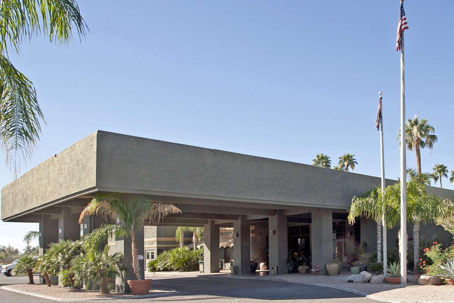 Hotel Ramada By Wyndham Tucson Exterior foto